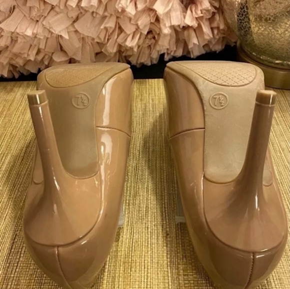 Nude heels - Picture 4 of 4